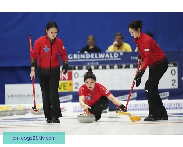 中国冰壶女队惨遭绝杀两胜两负
